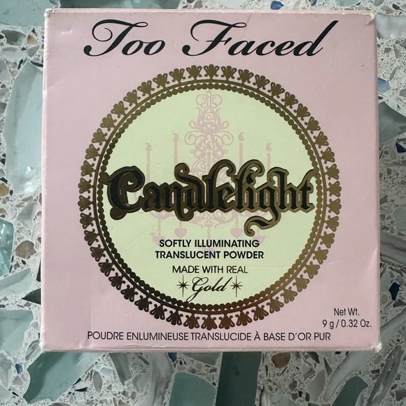 Too Faced OG Candlelight - softly, illuminating translucent powder - Picture 2 of 4